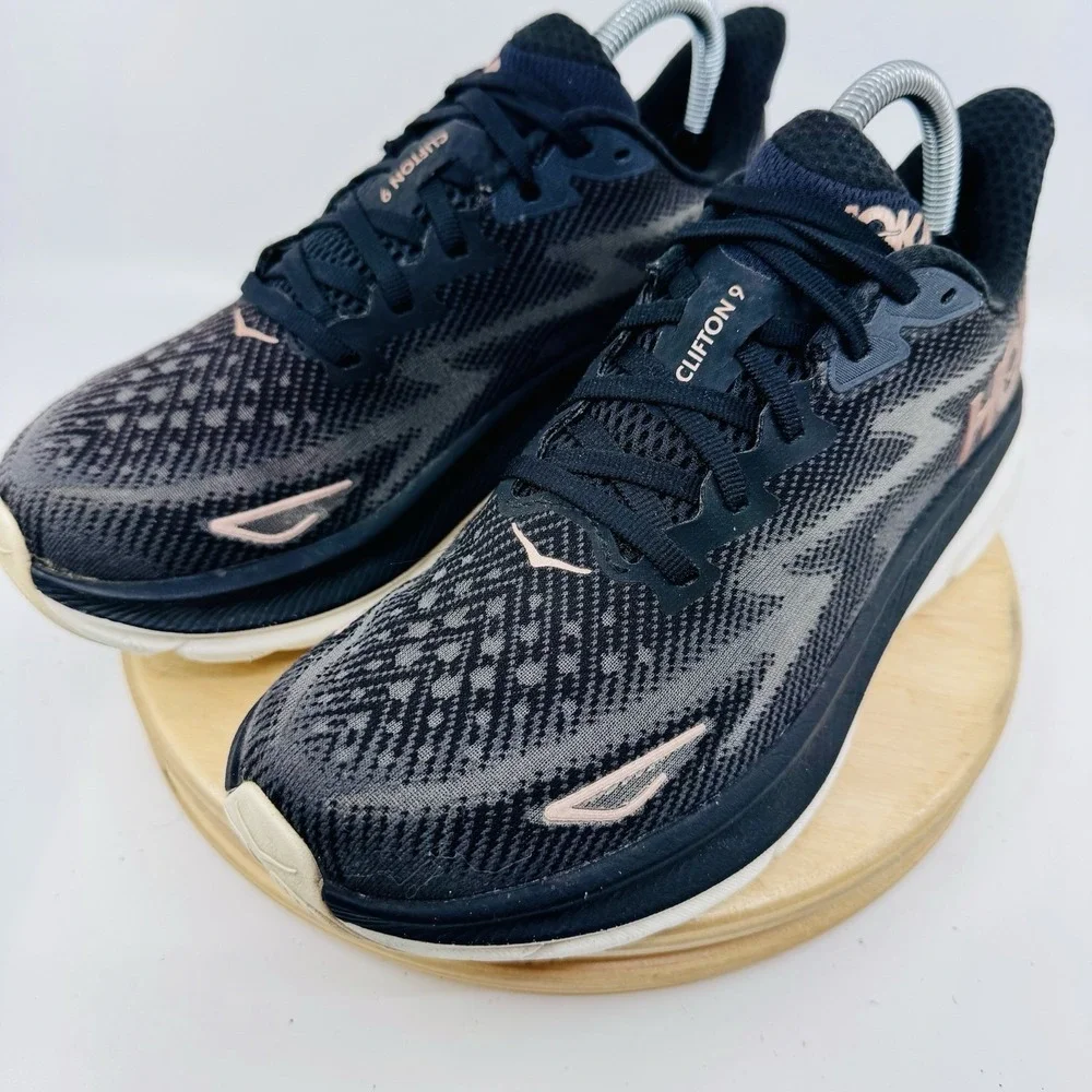 HOKA Clifton 9 Running Shoes Womens 8 Black Lightweight Cushioned Sneakers